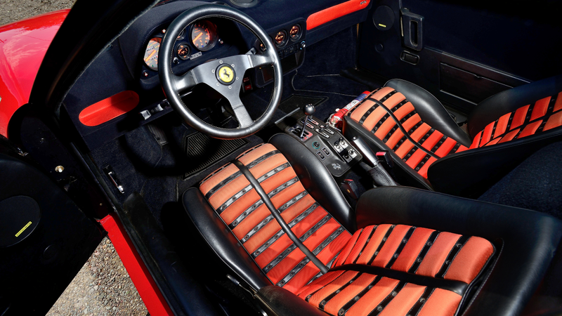 Illustration for article titled Sell Your Dumb Organs And Buy This 1985 Ferrari 288 GTO At Auction Next Week